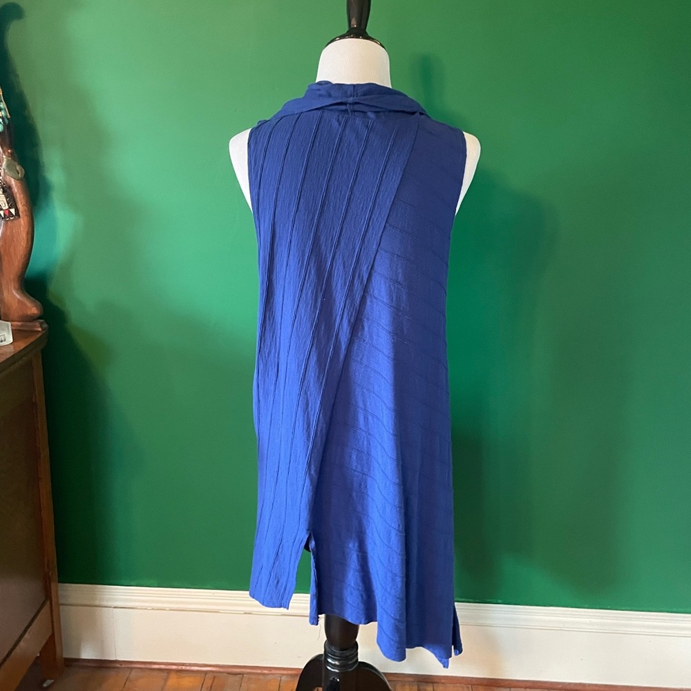Adorable Summer Cowlneck fun dress - Picture 4 of 4